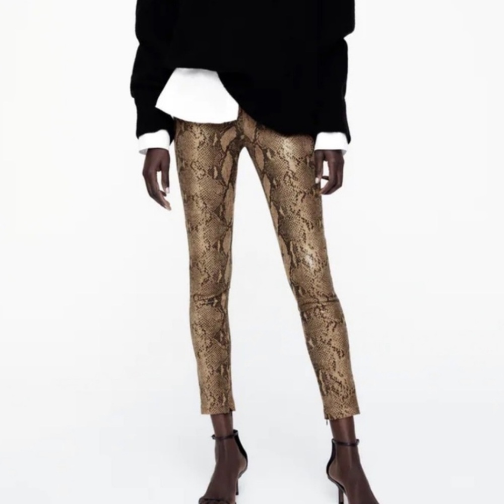 ZARA SNAKE PRINT COATED LEGGINGS